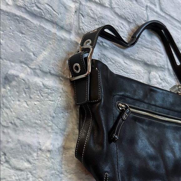 Coach Black Leather Shoulder Bag - Picture 5 of 7
